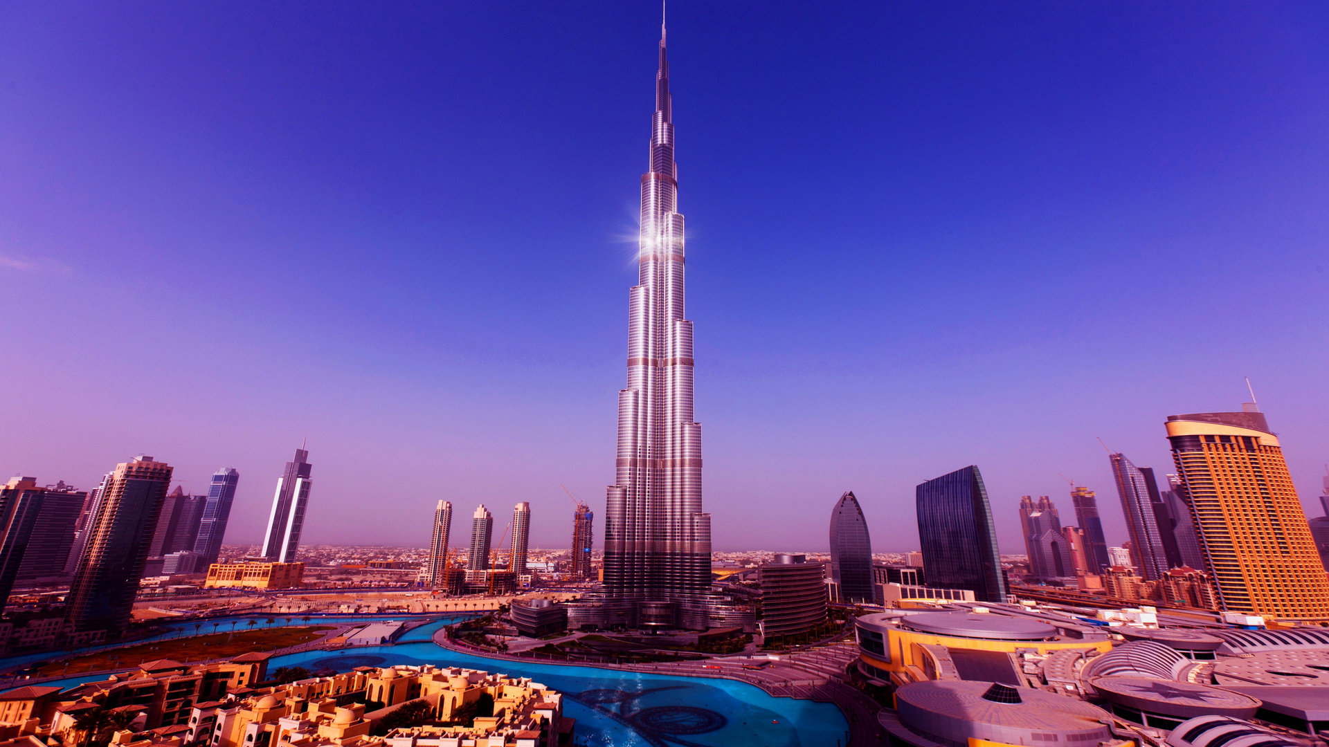 Explore Dubai